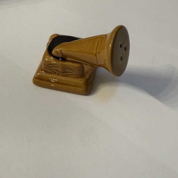 NIB ~ RARE! Vintage Nipper RCA Dog & Record Player Ceramic Salt & Pepper Shaker - Picture 12 of 16